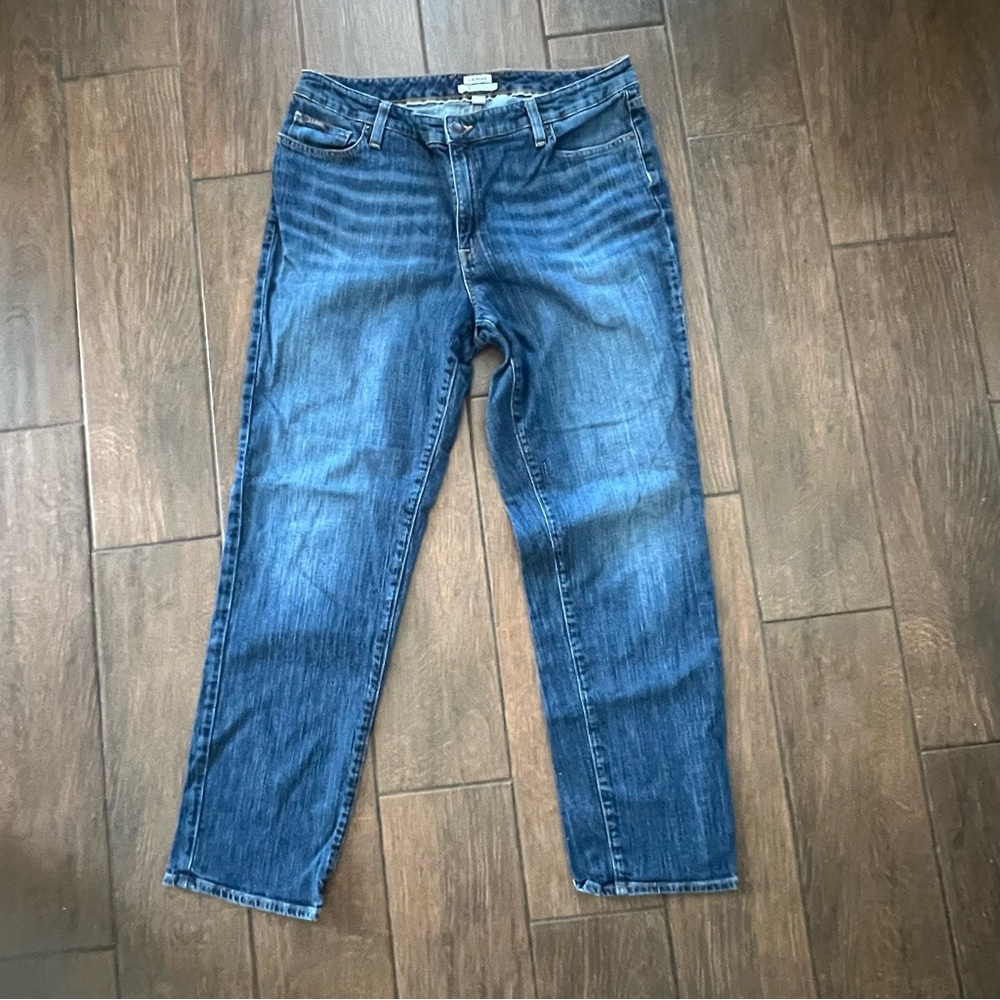 L.L. Bean Favorite Fit Straight Leg Medium Wash Jeans size 14 Reg - Picture 7 of 8